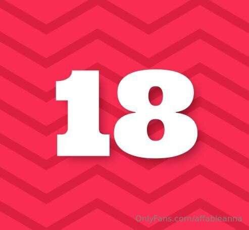 Door 18!✨Do you think I would make a good Santa?? 🎀🎄