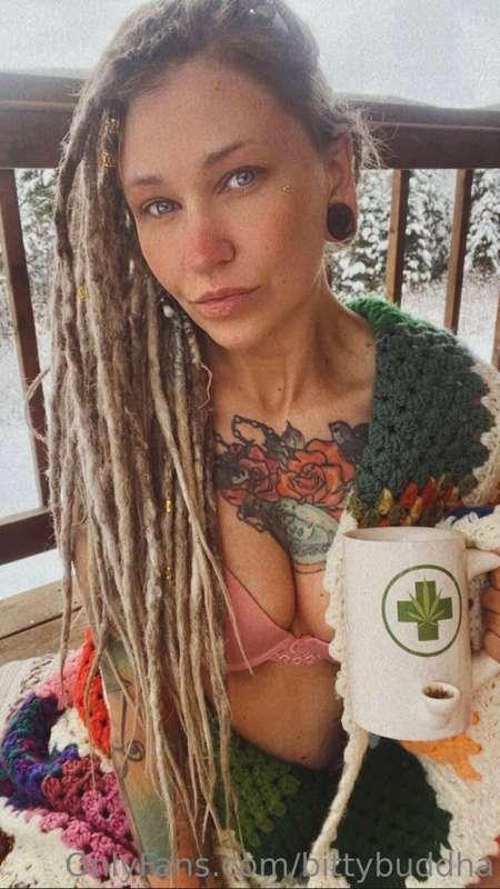 Wake’n’Bake with me?🥰

#SaturDAZE