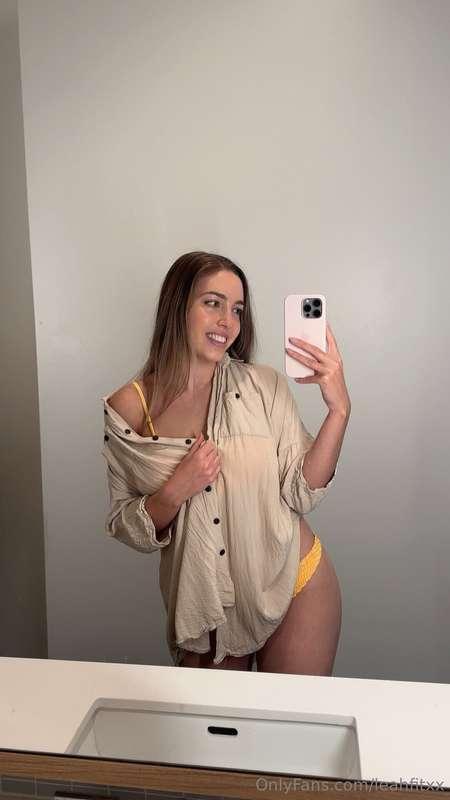 Hit me up for some fun time, DM is always open 💋😉