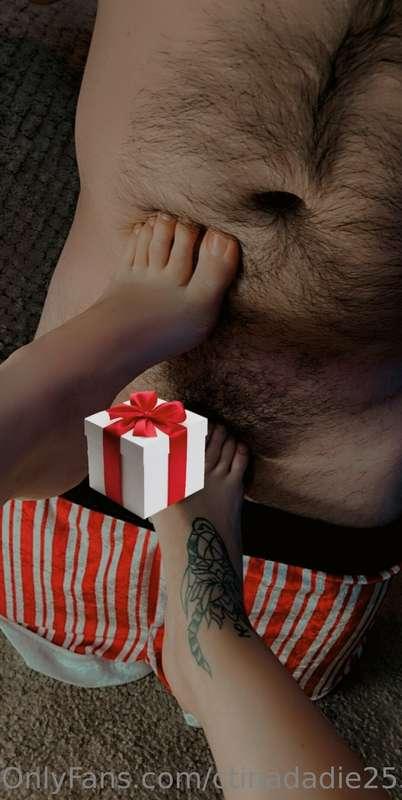 My beast loves when I jerk his fat cock with my sexy feet! W..