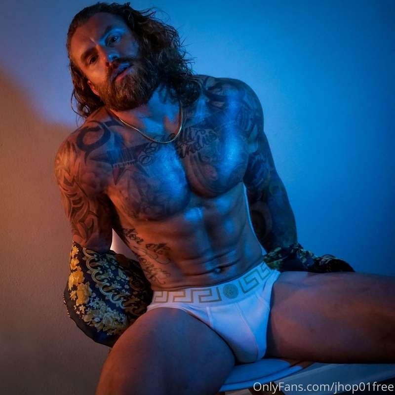 If you please me, I will blow your mind 😈

👉🏻Onlyfans.com/jh..