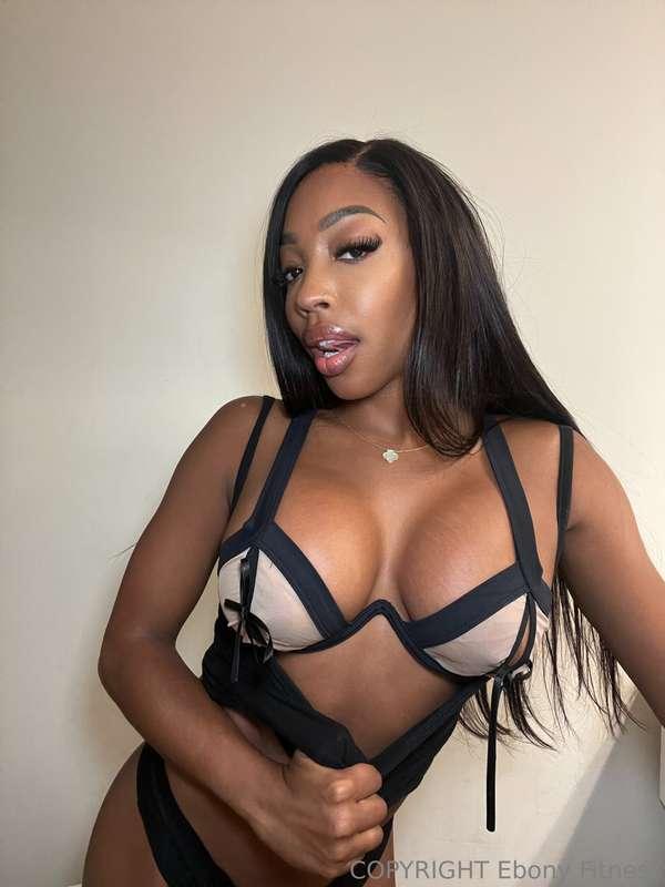 Your weakness? Me, right here, right now 💦