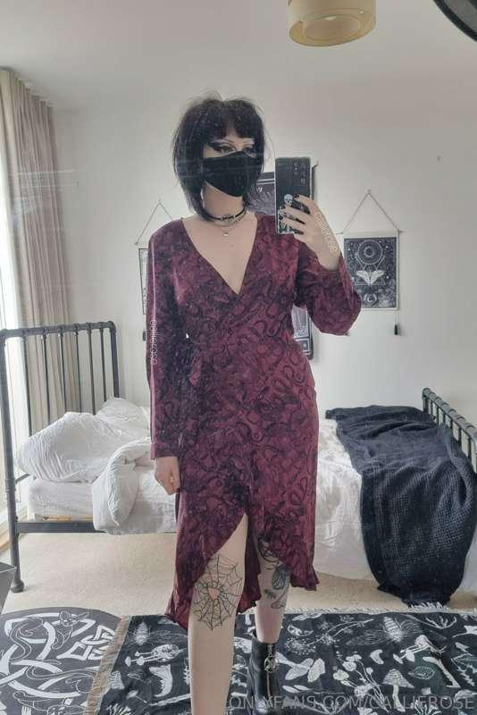 This dress is so freaking cute! 🥰