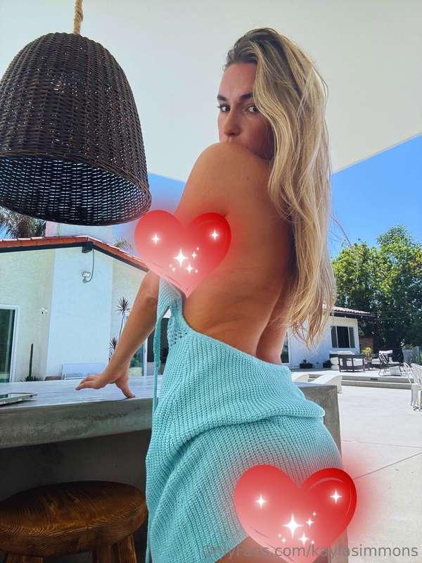 summer made me wild oops 🍒🍑