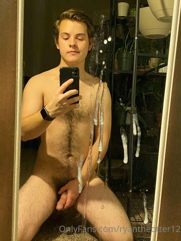 I like the way my cum looks on mirrors