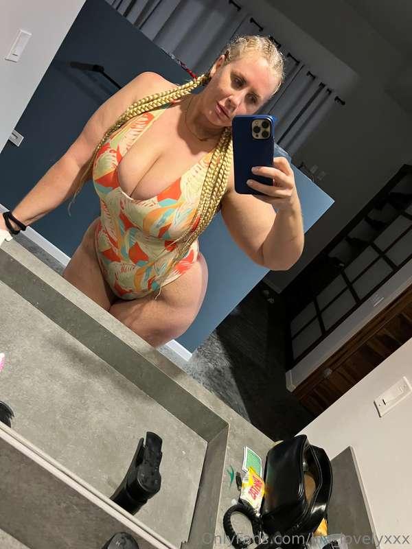 What's the naughtiest thing you have done in a pool? 😈