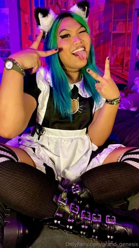 HEY HEY HEY!! It’s time for the Filipina Maid Catgirl Arc!! ..
