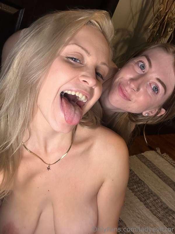 My face after making @mrs.m_xoxofree cum today ✨We have sooo..