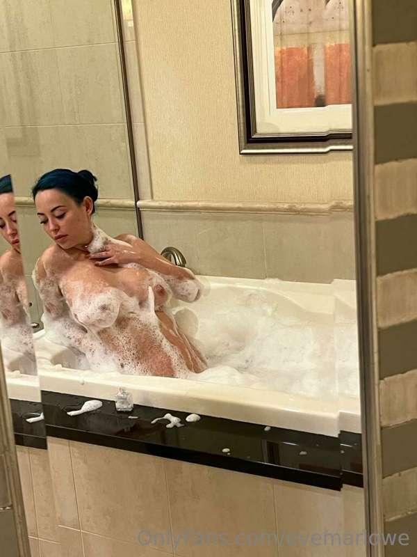 # Fuck me in the tub. 💋
