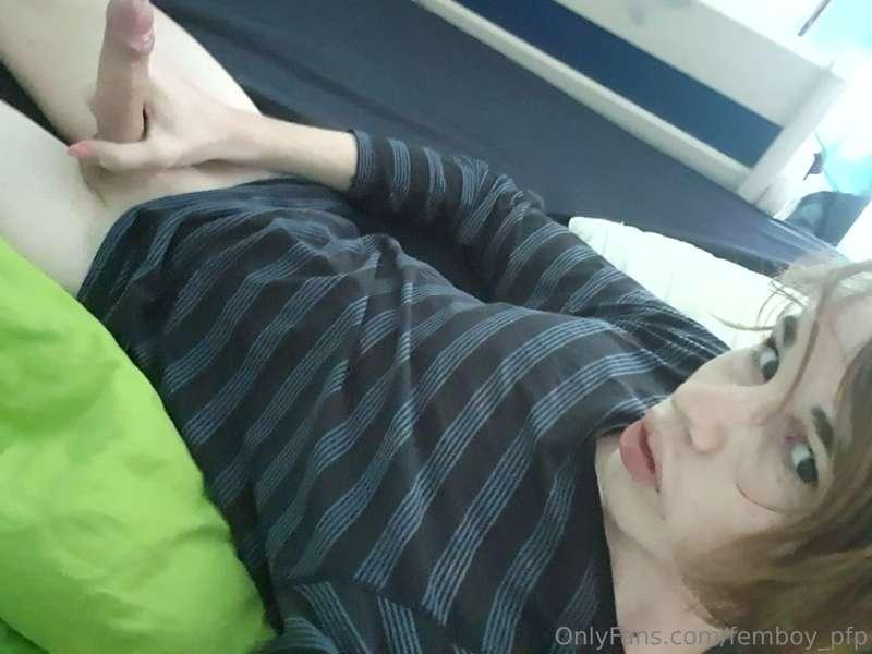femboy_pfp image #1