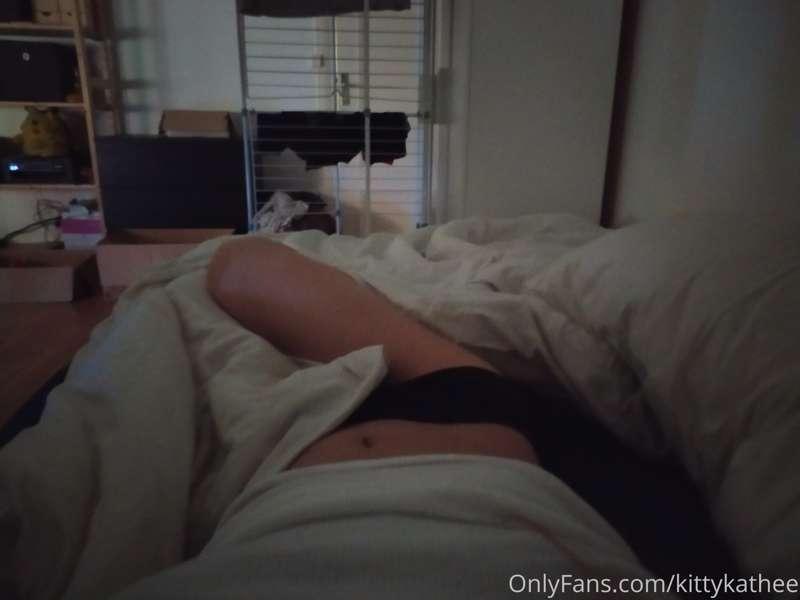 Heyaaa ~ 
How are you today 💕
I was a bit lazy in bed today...
