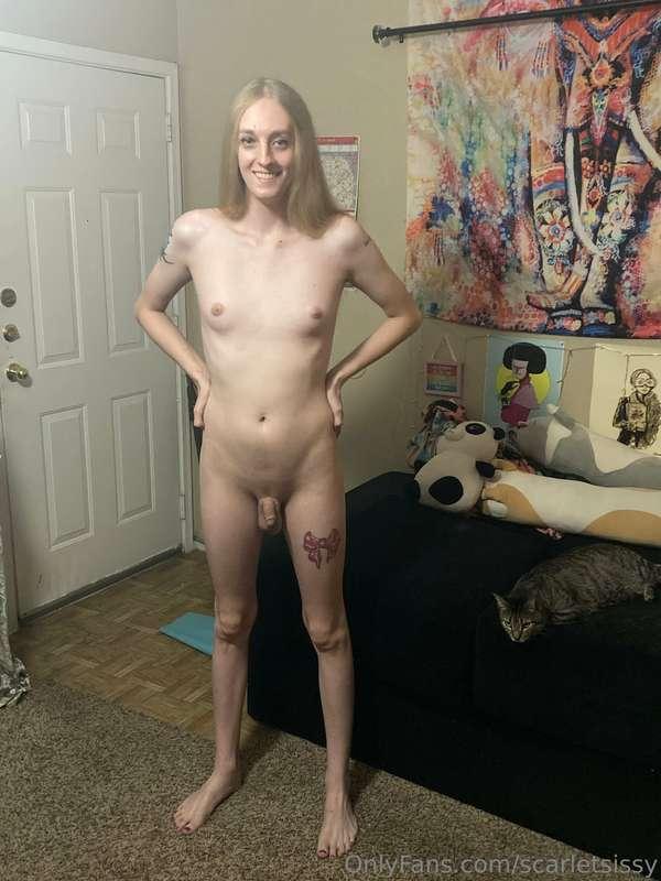 Lol I tried to get hard for a photo earlier and this is the ..