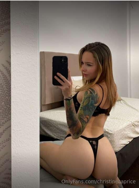 💦🍓 @ashley_madison18 🍓💦🔥I love giving myself pleasure, but I..