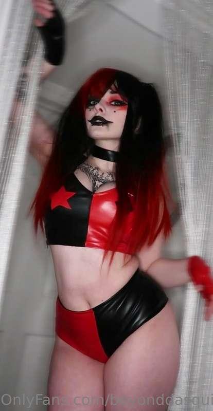 Harley Quinn ;b ♦️♠️

Tip this post $15 to see two more pics..