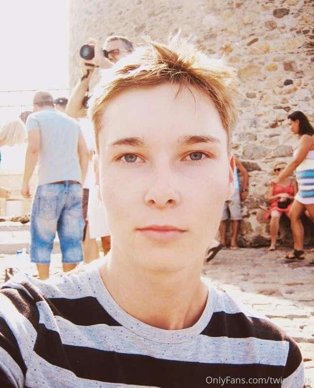 Check out @Jonasx22 👦🏻

Go admire this hot German Twink!
On ..