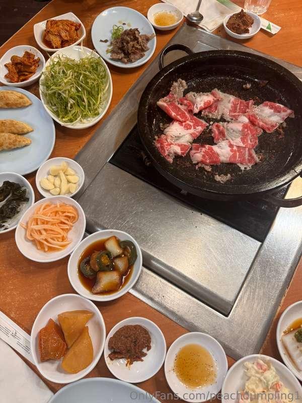 If u know me u know my favorite food in the world is Korean ..