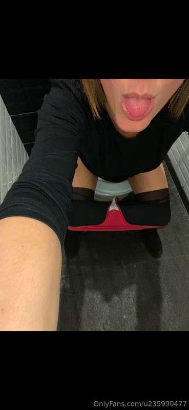 Elle voudrais une bonne teube dans sa bouche 