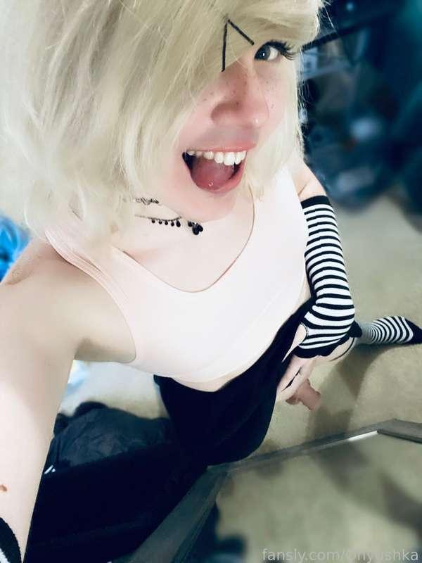 More photo dumping stuffs~ Enjoy! 💕

#fyp #femboy #cock #skirt #cute