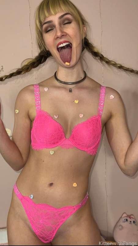 kittenwithfangs image #3