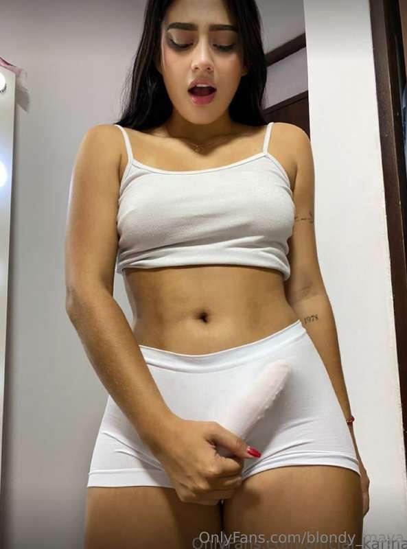 🔥FREE SUB🔥 @official_karina IS WET RIGHT NOW💦👅 My girl @offi..