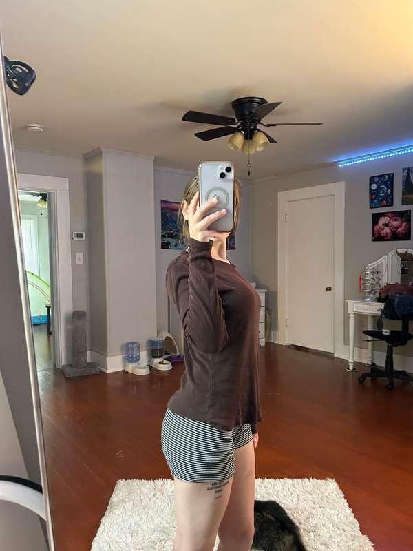 stripes 🦨