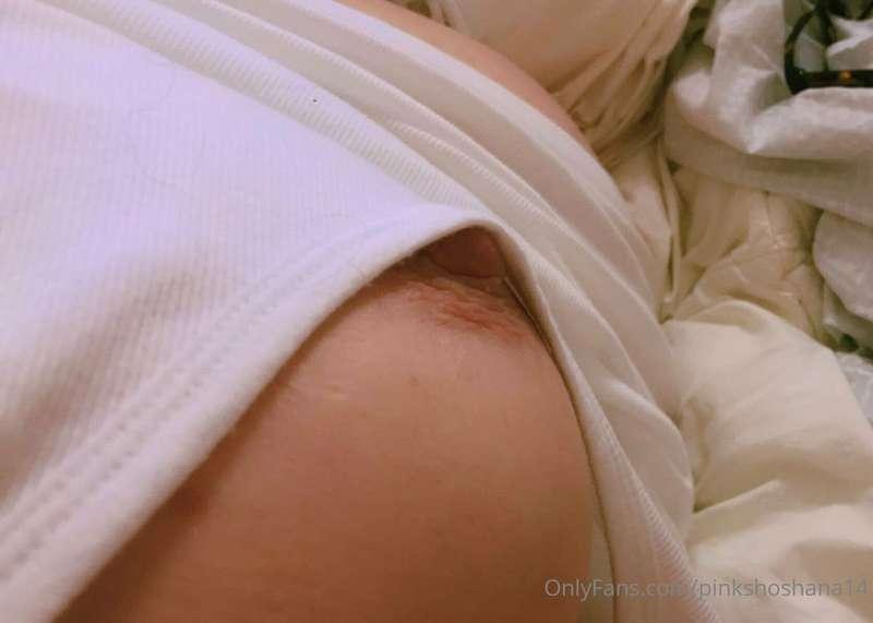 Perky nipples 👀