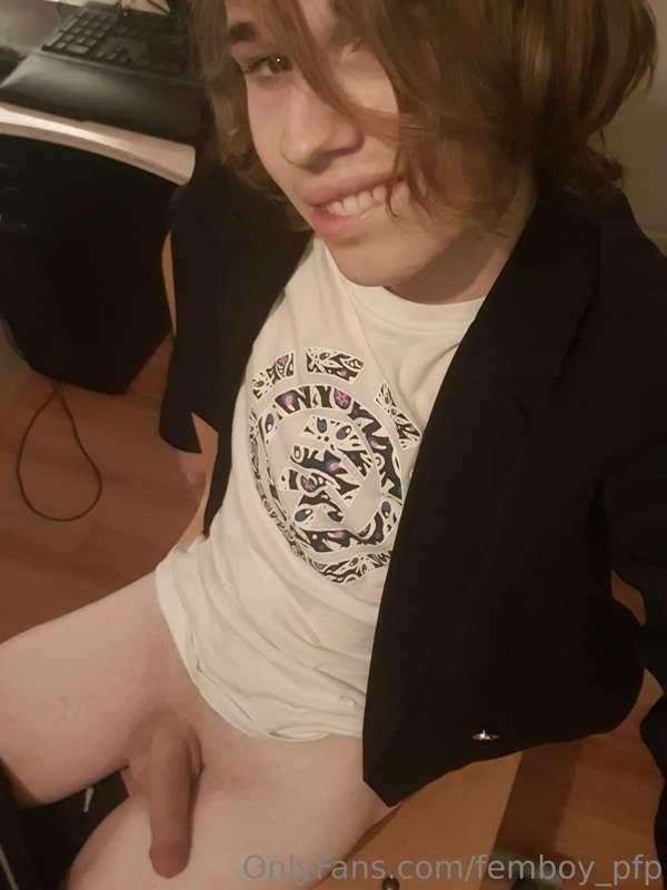 femboy_pfp image #2