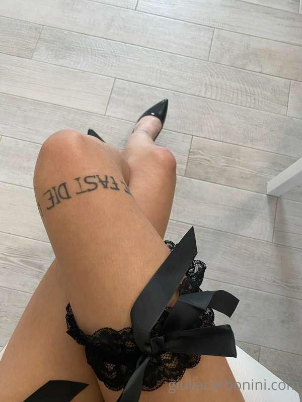 Per gli amanti delle gambe 👅