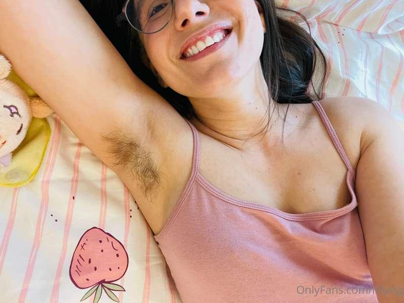 Hairy armpit supremacy 😈 Are you putting your face or your d..