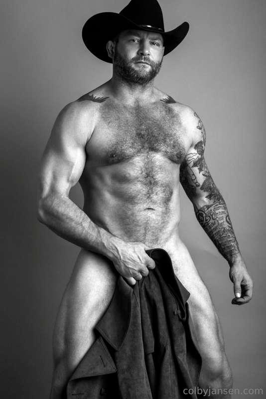 A cowboy needs a ride 🤠😏