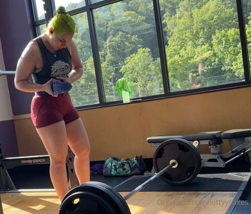 What the guys at the gym see vs what you see