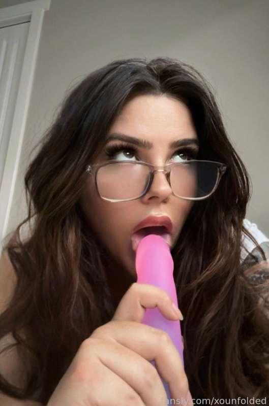 i can’t wait until your cum is sliding down my throat again 😩💦 It’s my favorite taste
