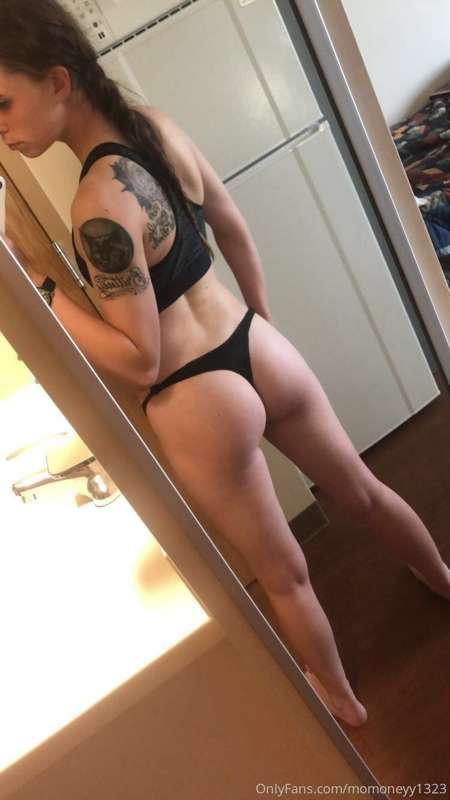 I need to start working out again like this pic😩😙