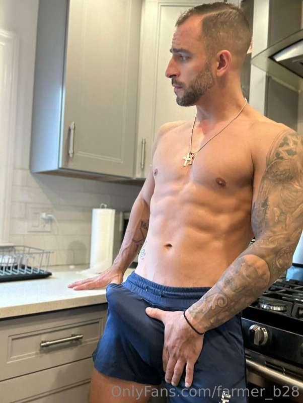 Go follow my boy Mark! His content is absolute 🔥🔥 https://on..
