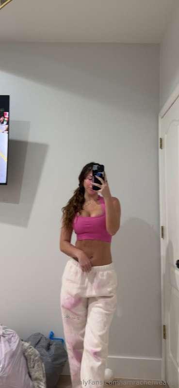 Slide to my DMs💗🦋