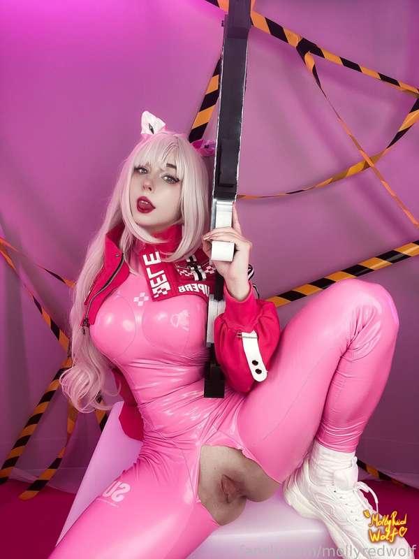 Are girls with guns sexy? 😉
#fakegun #fyp #alice #goddesofvictory #cosplay #game #hentai #pussy 