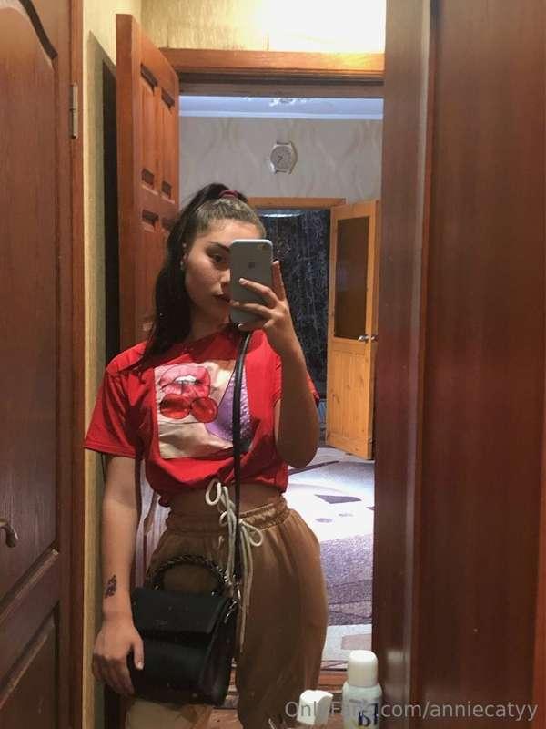 Time to give me a kiss💋