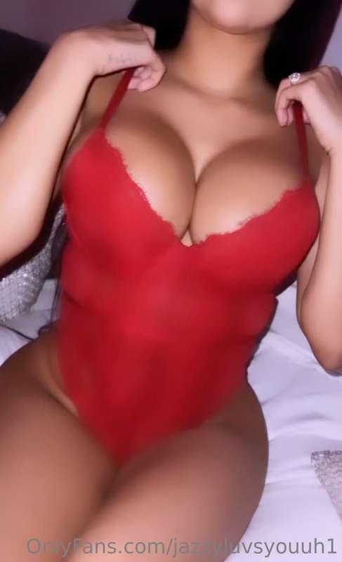 This body was ***BUILT TO FUCK***💦 ...unlock in the dm's if ..