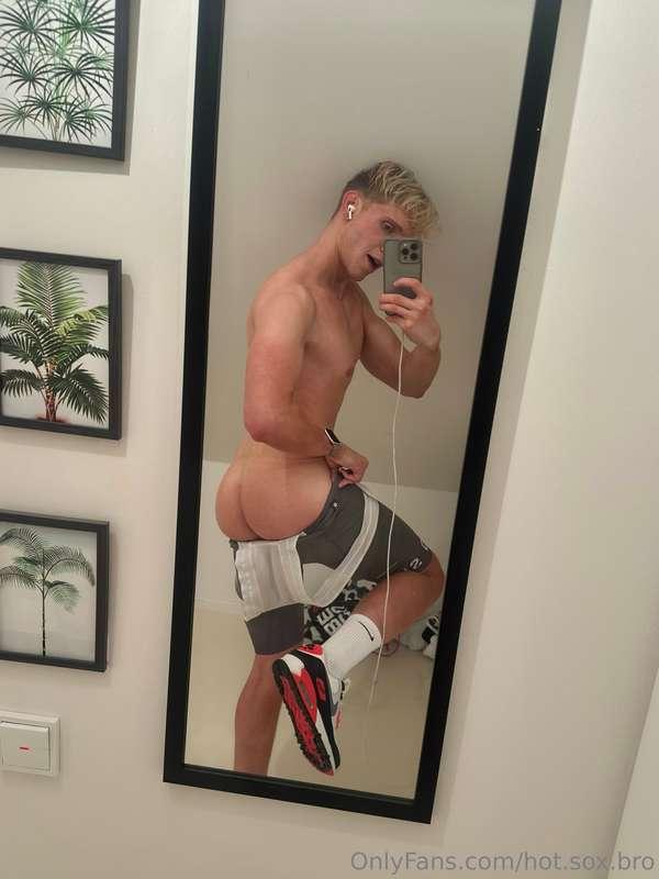 Good Morning 👀 my Ass is the juiciest Right After my spinnin..
