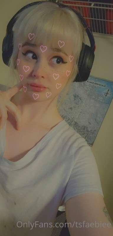 got bangs today (✿◠‿◠)