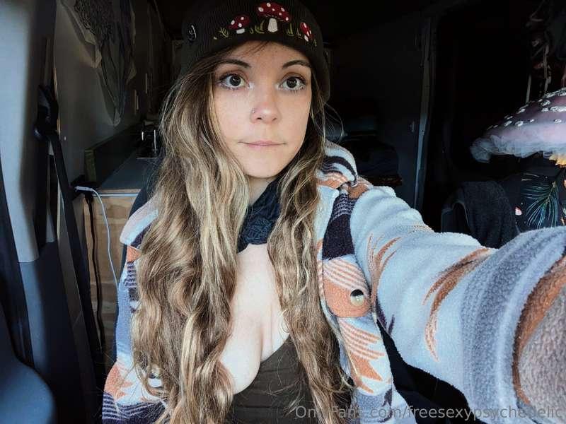 Sub to @shroomy.baby or else !! 😈😆😚💓😜