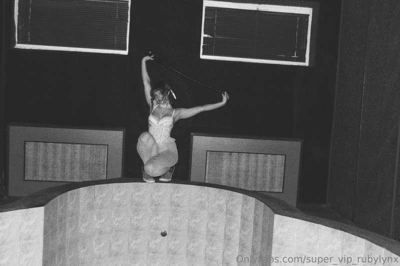 Her body movements and beauty can make you go crazy.