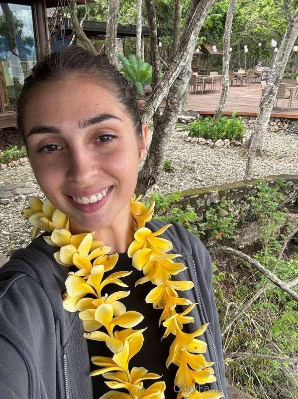 A happy Balinese woman!🌴☀️🌈