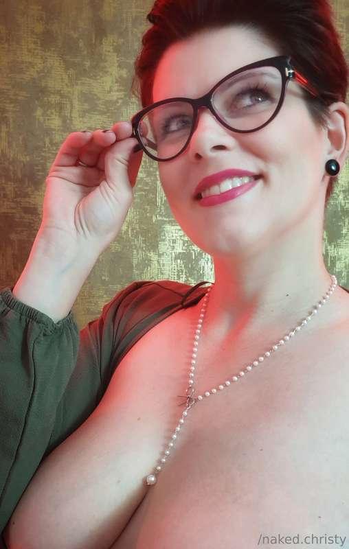 ... new video on my VIP - 35 % 𝑶𝑭𝑭 https://onlyfans.com/chri..