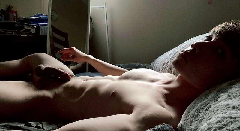 Wish I could spend all my weekend naked :)