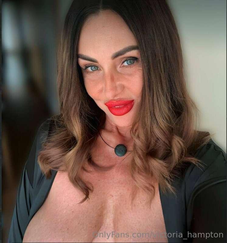 OMG @y0ur_wife is the horniest slut I know ❤️
You didn't rea..