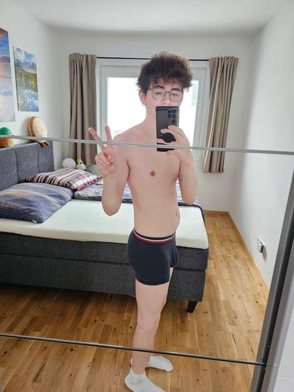 prettyboi2000x image #1