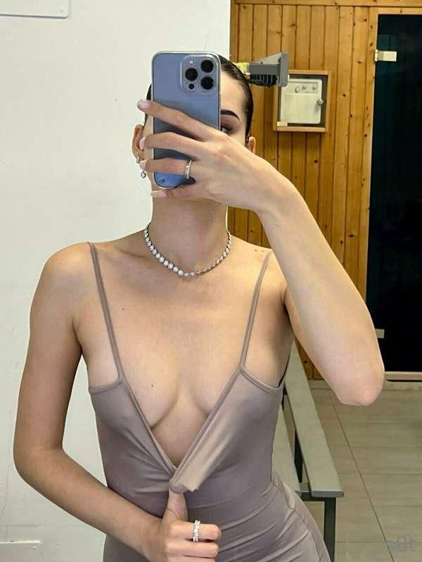 sara8teen main image