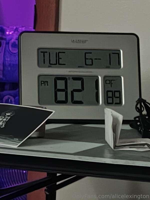 Help is 89 goddamn degrees in my room and the a/c has BEEN S..