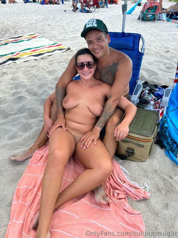 Amazing weekend spent at the nude beach. Hope everyone enjoy..